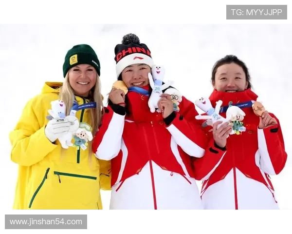 徐梦桃两连冠第二金邵琪摘铜