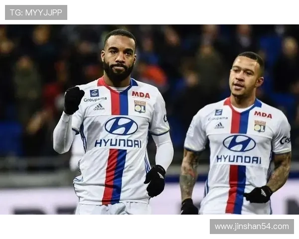 昂热里尔四将首发对决焦点之战